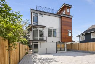 6211 9th Ave, Seattle WA  98115-5527 exterior