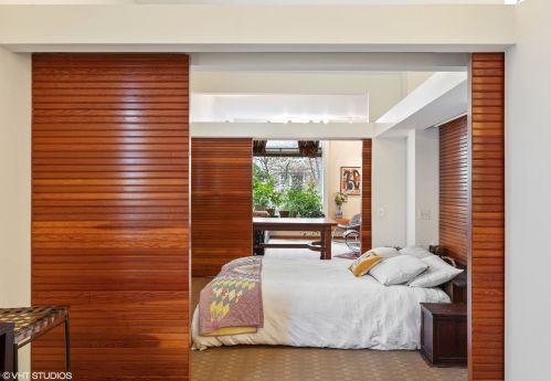 1014 Oakdale Ave, Chicago IL 60618-7324 exterior