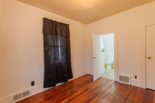 520 Somerset Ave, Mishawaka IN 46544-4568 exterior