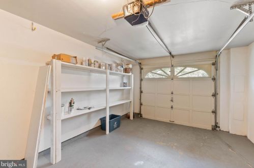 7047 Chesley Search Way, Alexandria VA 22315-4754 exterior