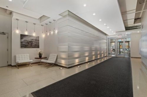 1305 Michigan Ave, Chicago IL  60605-3284 exterior