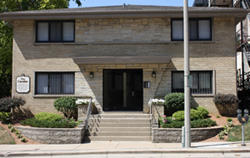 843 13th St, Milwaukee WI  53233-1725 exterior