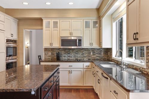 13830 Elkhart Rd, Saint Paul MN 55124-9248 exterior