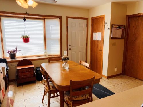 6023 Holt Ave, Milwaukee WI 53219-4356 exterior