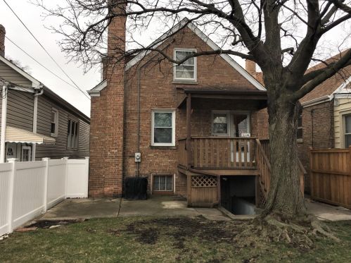 3046 Nagle Ave, Chicago IL 60634-3815 exterior