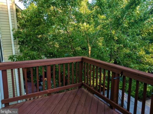 3828 Watkins Mill Dr, Alexandria, VA 22304-6446