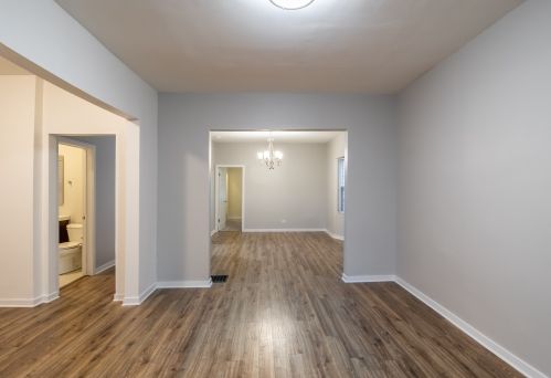 7518 Champlain Ave, Chicago IL 60619-2223 exterior