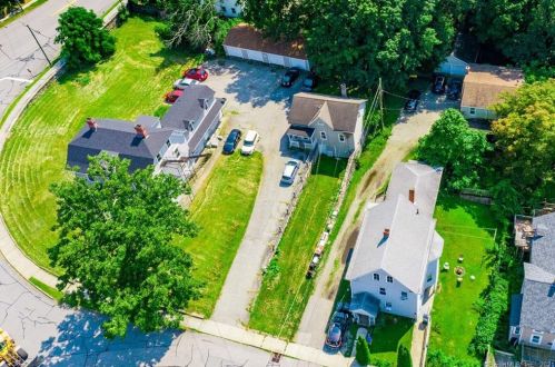 105 Cottage St, Killingly CT 06239-3026 exterior