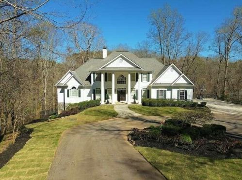 5565 Riverwalk Ct, Gainesville GA 30506-2987 exterior