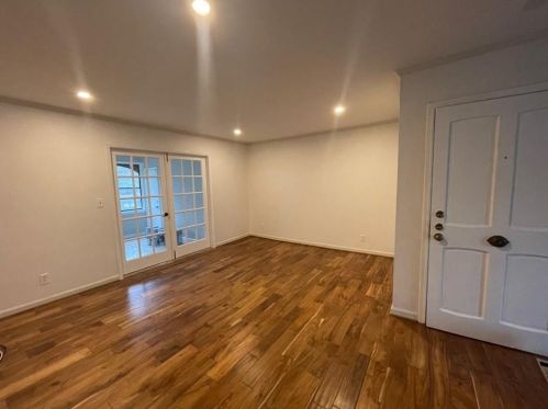 81 Montre Sq, Atlanta GA  30327-4045 exterior