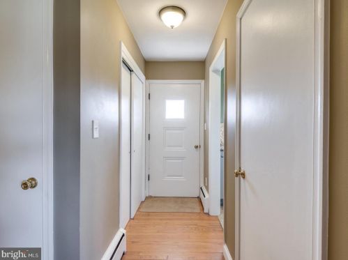 503 Evergreen Mills Rd, Leesburg VA  20175-8727 exterior