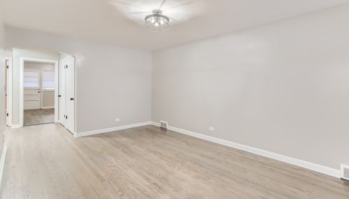 3509 71st St, Chicago, IL 60629-4336