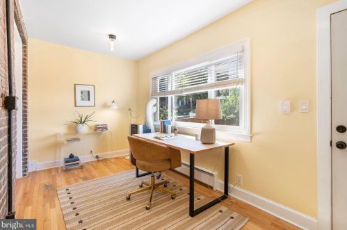 1922 4th St, Washington DC  20002-1251 exterior