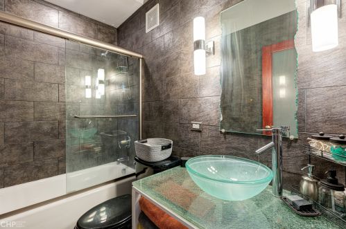 732 Financial Pl, Chicago IL  60605-1708 exterior