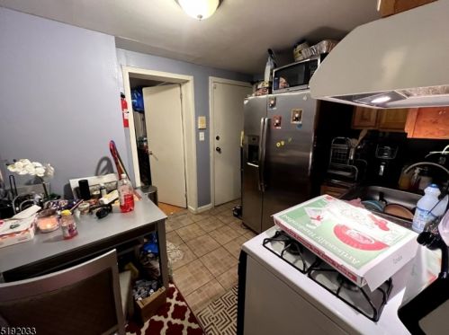 24 Seeley St, Paterson NJ 07501-3112 exterior