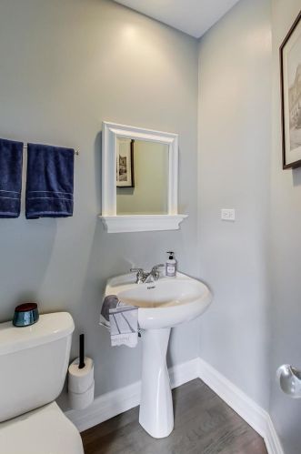 2047 Honore St, Chicago IL  60614-3910 exterior