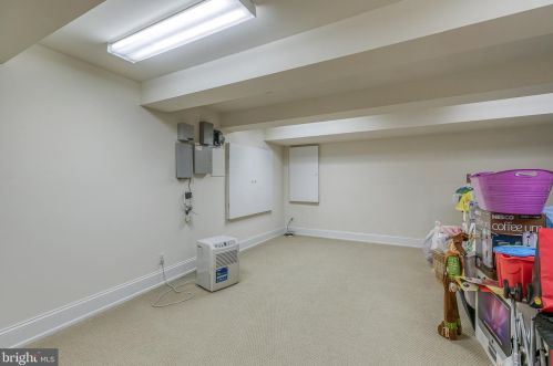 124 Bainbridge St, Philadelphia PA 19147-1866 exterior