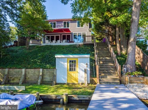 3433 Larkington Dr, Edgewater MD 21037 exterior