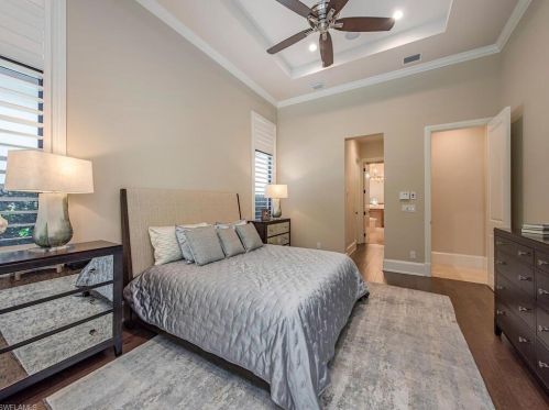 2289 Residence Cir, Naples FL 34105-3084 exterior