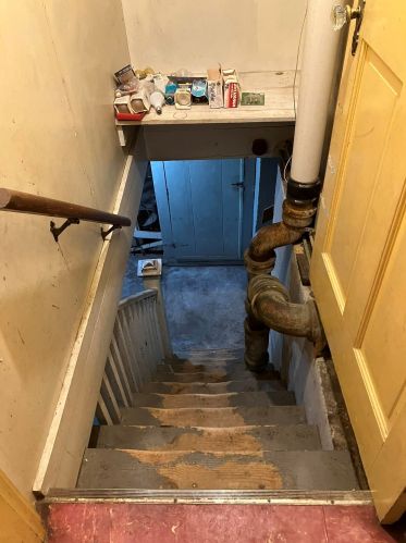 41 4 St, Dover NH 03820-2900 exterior