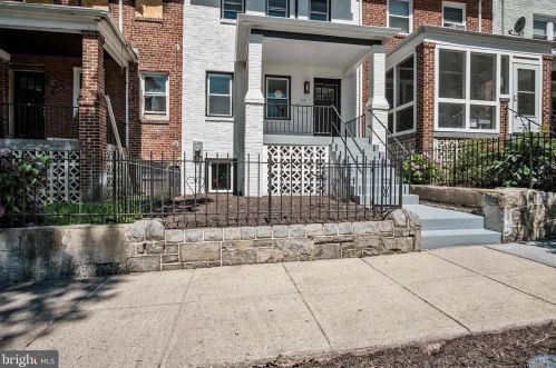 1308 Staples St, Washington, DC 20002-3926