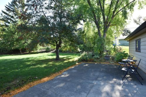 4439 Spg Ln, Milwaukee WI 53223-4454 exterior