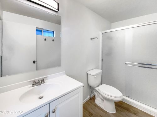 1822 Camino Seco, Tucson AZ  85710-7241 exterior