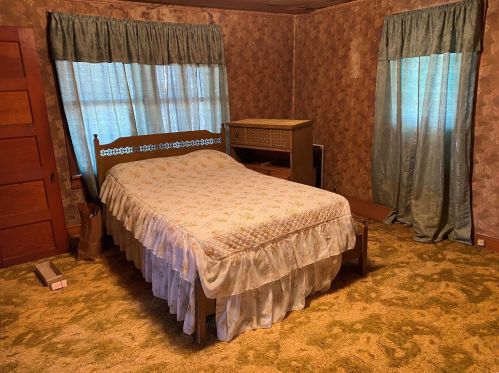 416 Elm St, Spring Bluff, MO 63080-1518