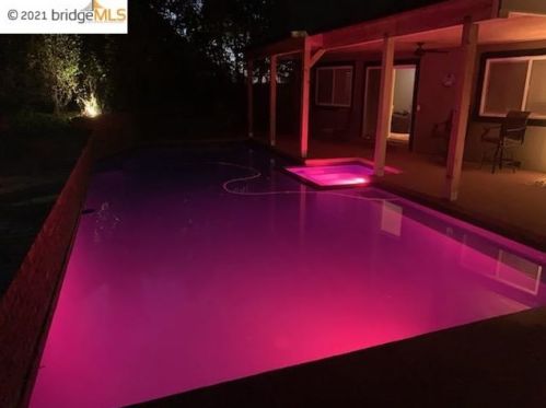 1180 Ridgemont Pl, Concord CA 94521-4831 exterior