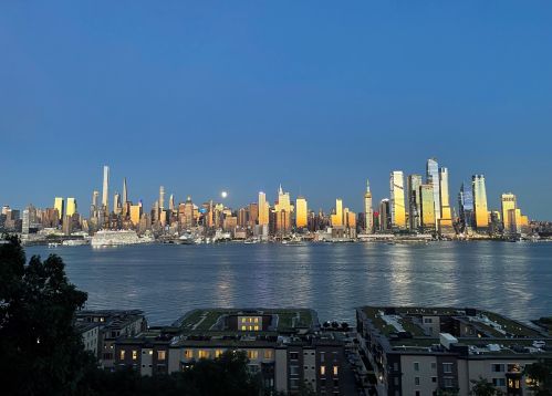 44 47th St, Union City NJ 07086-7146 exterior