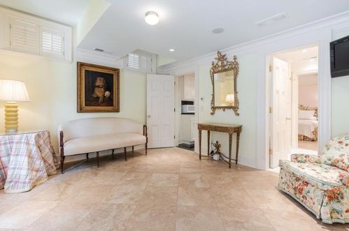 2774 Andrews Dr, Atlanta GA 30305-2903 exterior