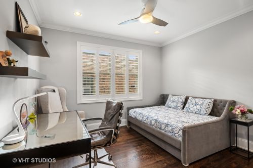 1654 Carmen Ave, Chicago IL 60640-2703 exterior