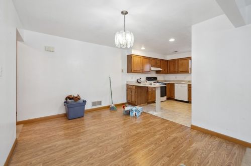 41 Glenmore Ave, Pittsburgh PA 15216-2124 exterior