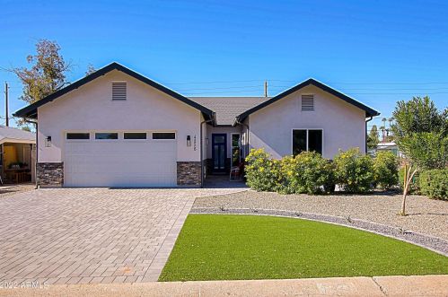 4226 42nd St, Phoenix AZ  85018-4208 exterior