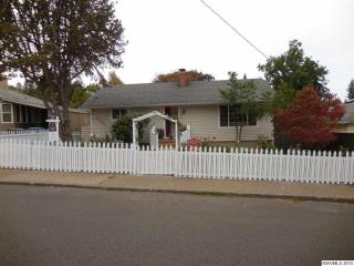 2355 Summer St, Salem, OR 97302-2134