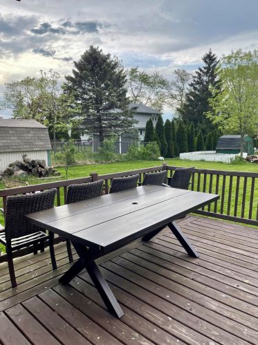 4645 68th St, Milwaukee WI  53220-3917 exterior