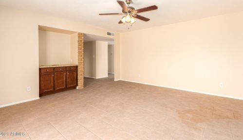 9447 41 Dr, Phoenix AZ 85053-5360 exterior