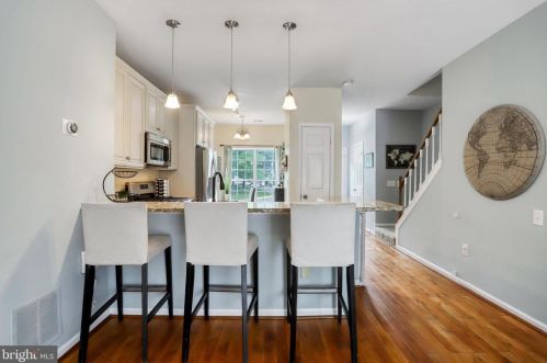 7112 Westfield Ct, Alexandria VA  22306-7282 exterior