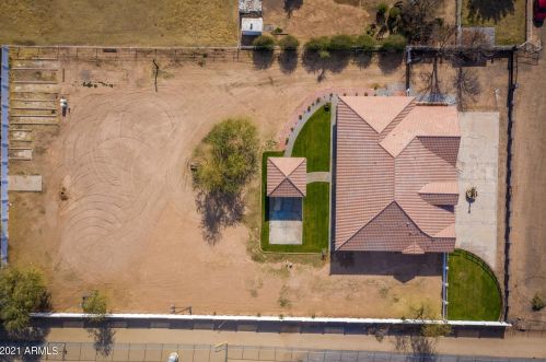 3605 69th Ave, Phoenix AZ 85043-3325 exterior