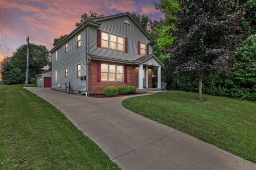 112 79th St, Milwaukee, WI 53214-1413