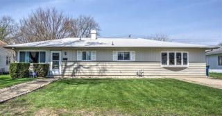 722 10th St, Mishawaka, IN 46544-2306