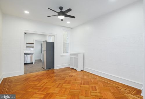 726 58 St, Philadelphia PA 19143-2432 exterior