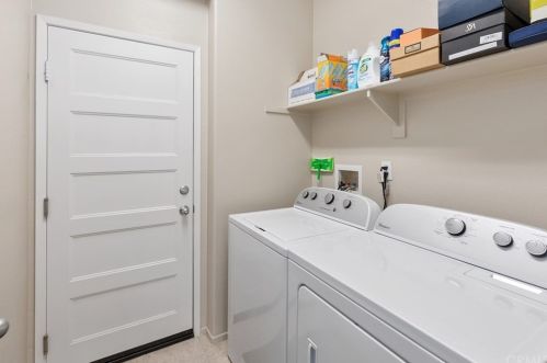 28055 Calle Lumina, Temecula CA 92592-7005 exterior