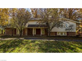 6900 Archwood Rd, Cleveland, OH 44131-4955