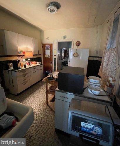 4515 8th St, Philadelphia PA 19140-1343 exterior