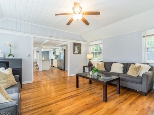 45 Summit Trl, Sparta NJ  07871-1430 exterior