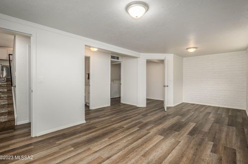 8189 20th St, Tucson AZ  85710-5960 exterior