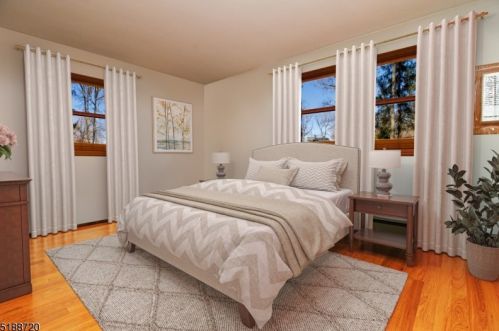 66 Hopatchung Rd, Hopatcong, NJ 07843-2001