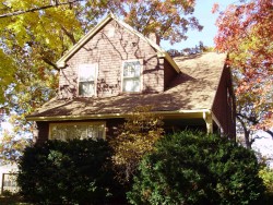 37 Fisher Ave, Newton, MA 02461-1142