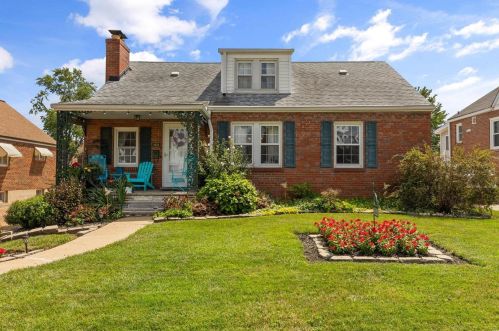 6828 Bonnie Ave, Saint Louis, MO 63123-3237